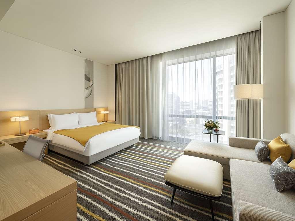 Blinq Wujiaochang Hotel